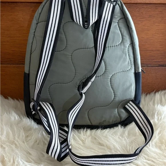 Adidas ‘Linear’ Mini Olive and Black Logo Backpack - Picture 2 of 6